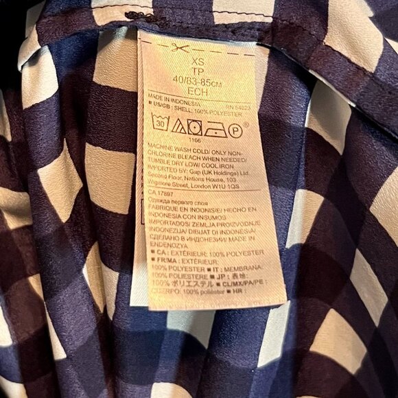 Banana Republic Long Sleeve Button-Up Navy white Gingham Blouse - Picture 4 of 4